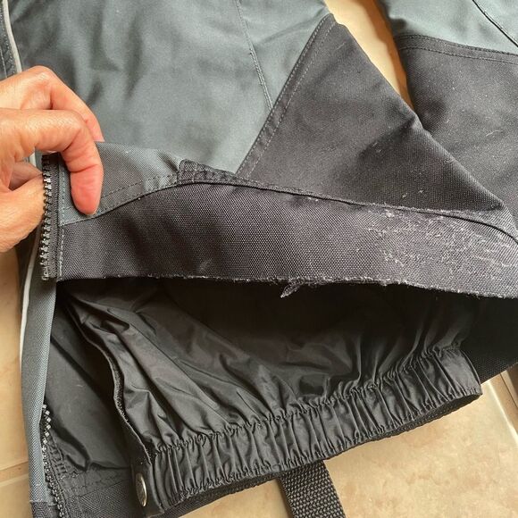 💥 Spyder Ski/ Snowboard Pants (Tahoe at Northstar) 💥 - Picture 10 of 14